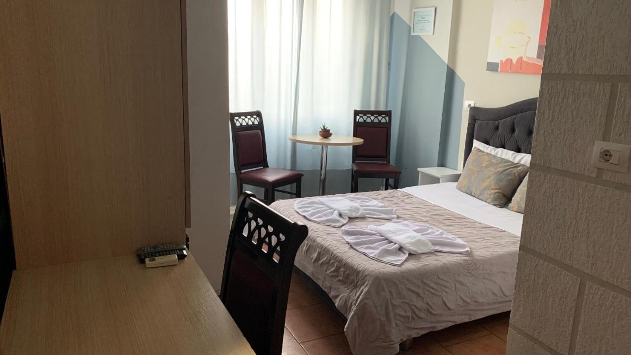 Guest House De Rada Tiranë Ngoại thất bức ảnh