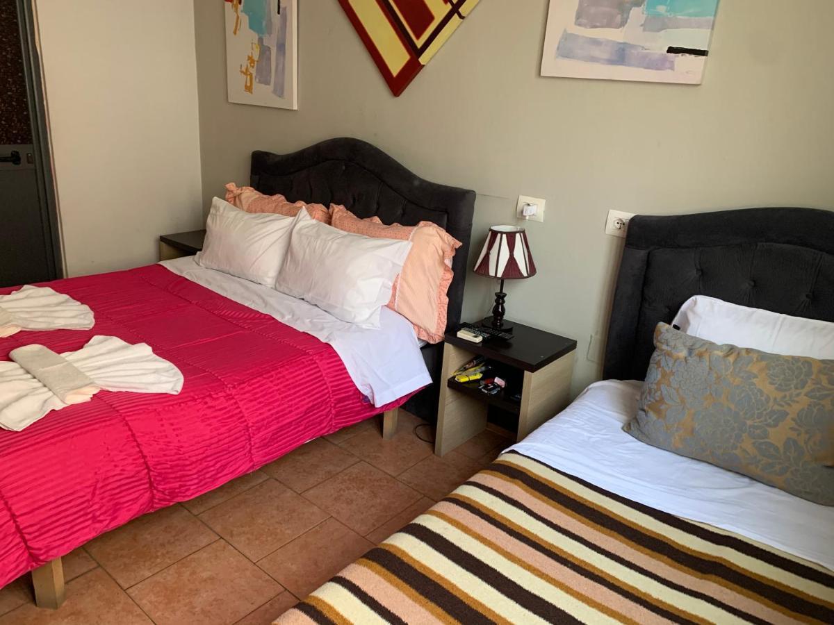 Guest House De Rada Tiranë Ngoại thất bức ảnh