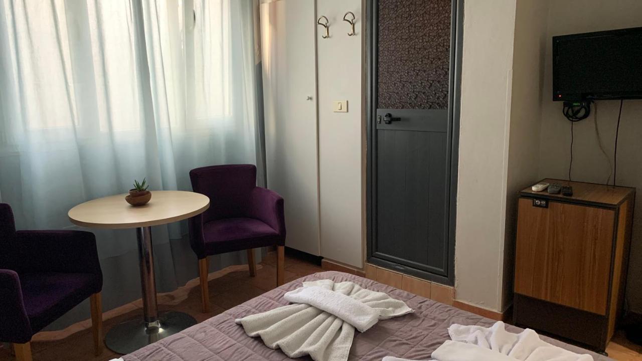 Guest House De Rada Tiranë Ngoại thất bức ảnh