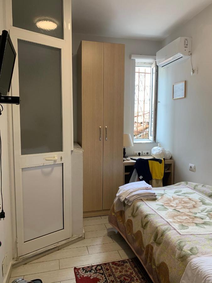 Guest House De Rada Tiranë Ngoại thất bức ảnh