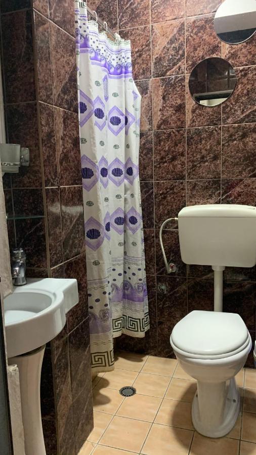 Guest House De Rada Tiranë Ngoại thất bức ảnh