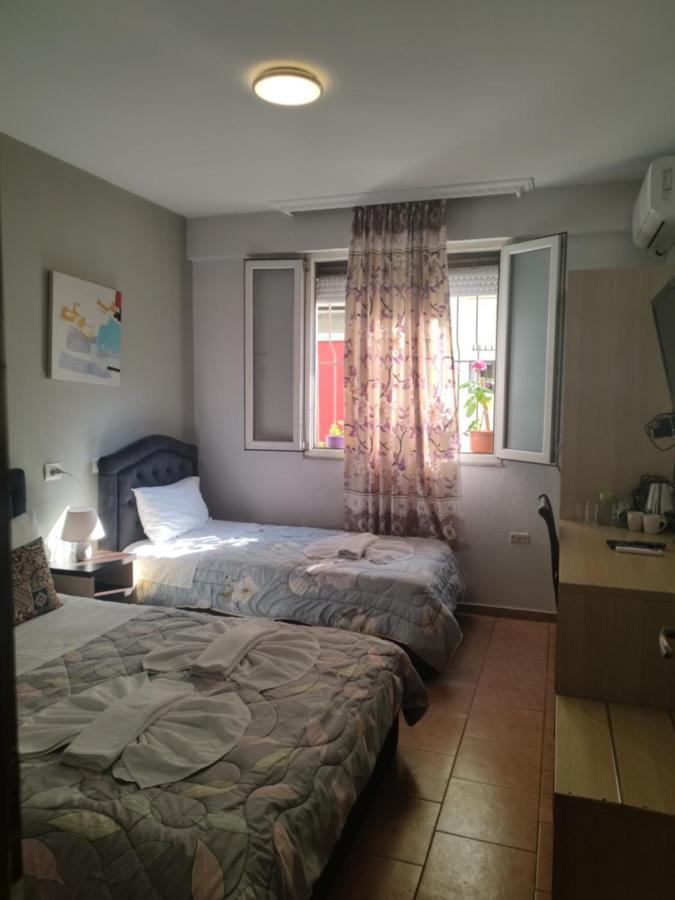 Guest House De Rada Tiranë Ngoại thất bức ảnh